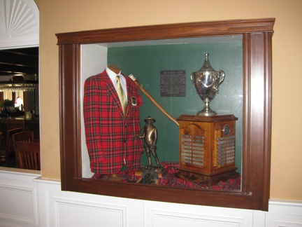 5 Heritage Classic Tartan Coat and Cup